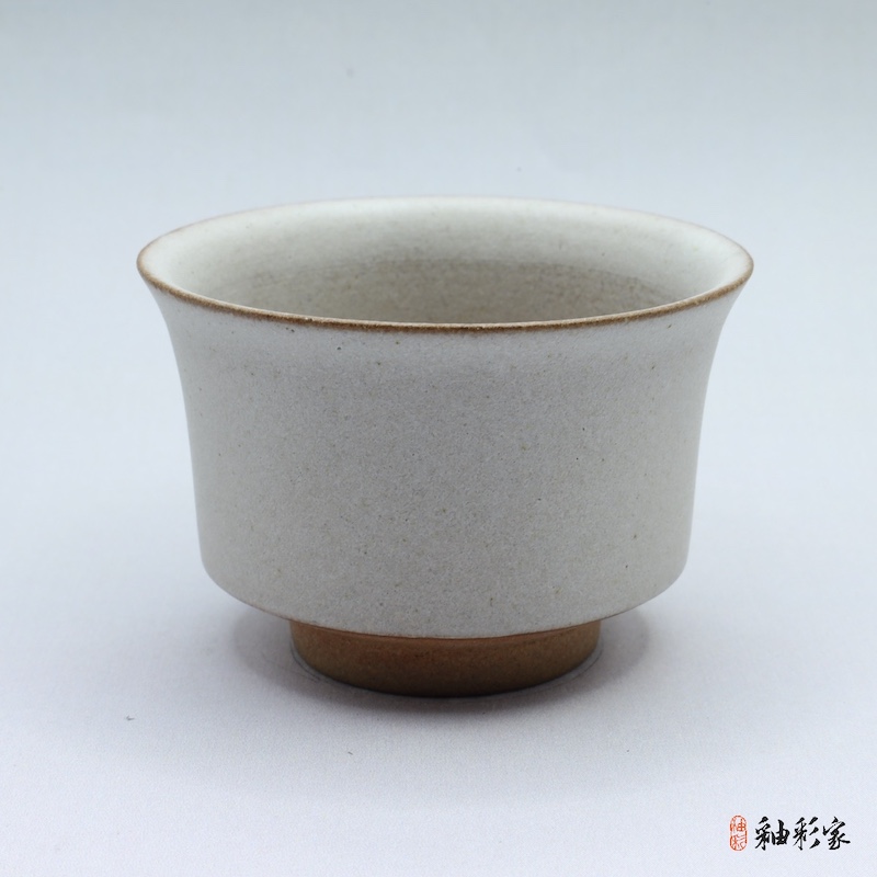 點雪紛紛-斑點雪白